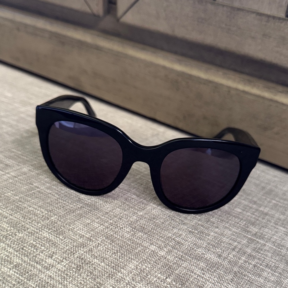Marc Jacobs Black Oversized Sunglasses